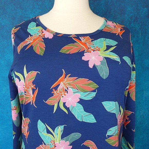 NWT LulaRoe Blue Floral Print Lynnae Top 3XL - Picture 3 of 9